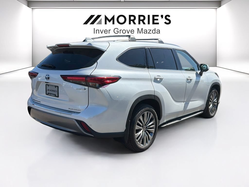 Used 2023 Toyota Highlander Platinum AWD/4WD image 5