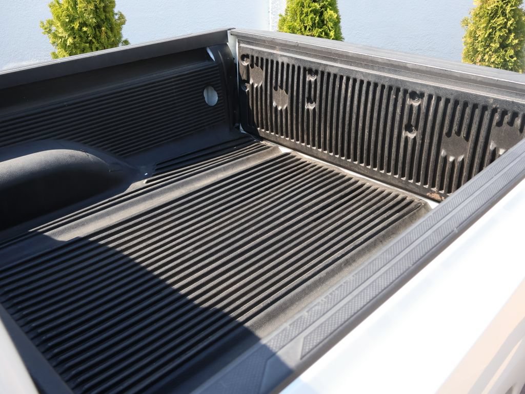 Used 2022 Nissan Frontier SV RWD image 18