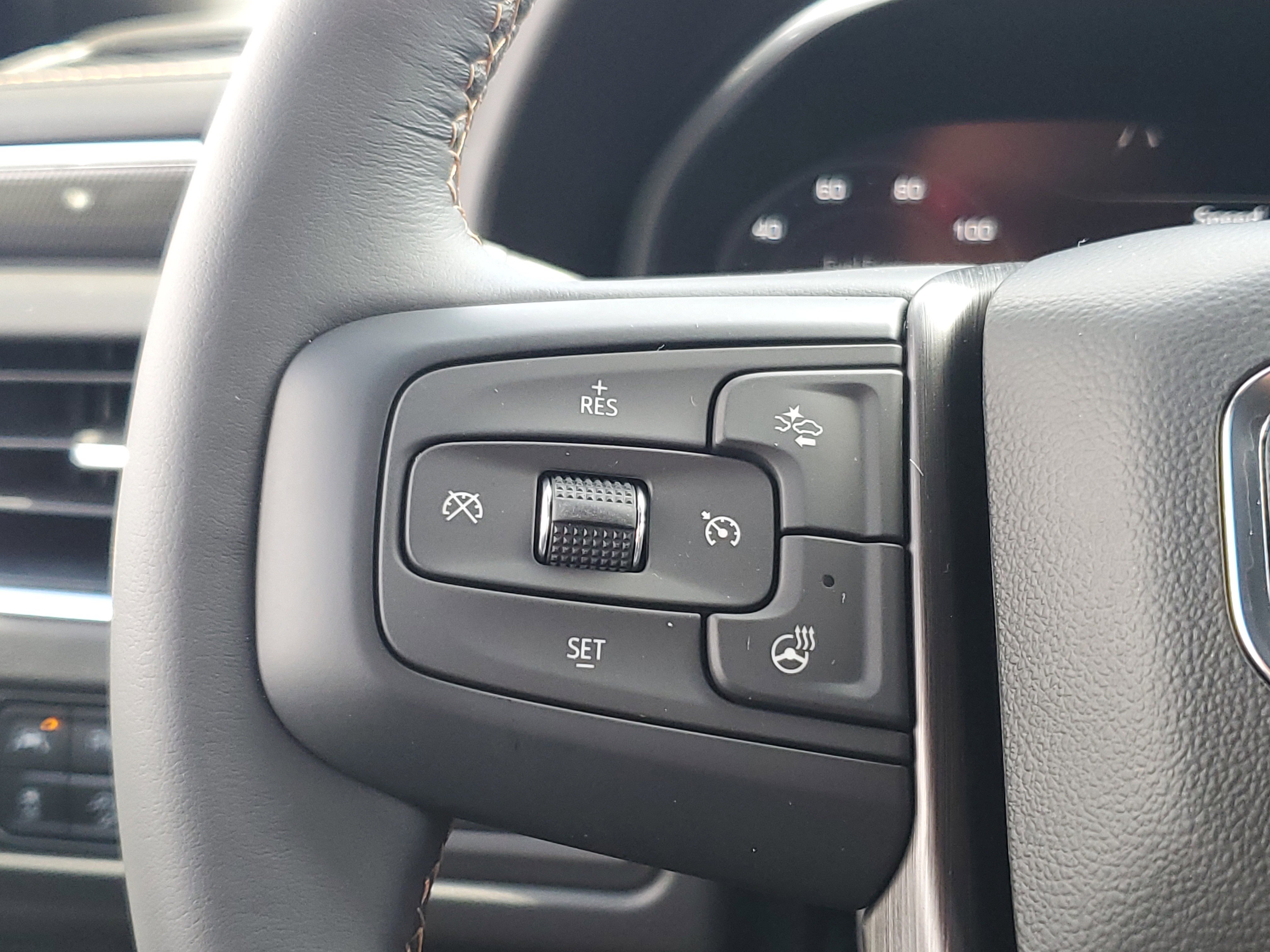 Used 2022 GMC Yukon AT4 AWD/4WD image 25