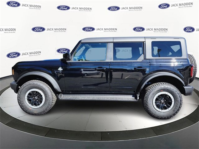 New 2025 Ford Bronco Outer Banks image 2