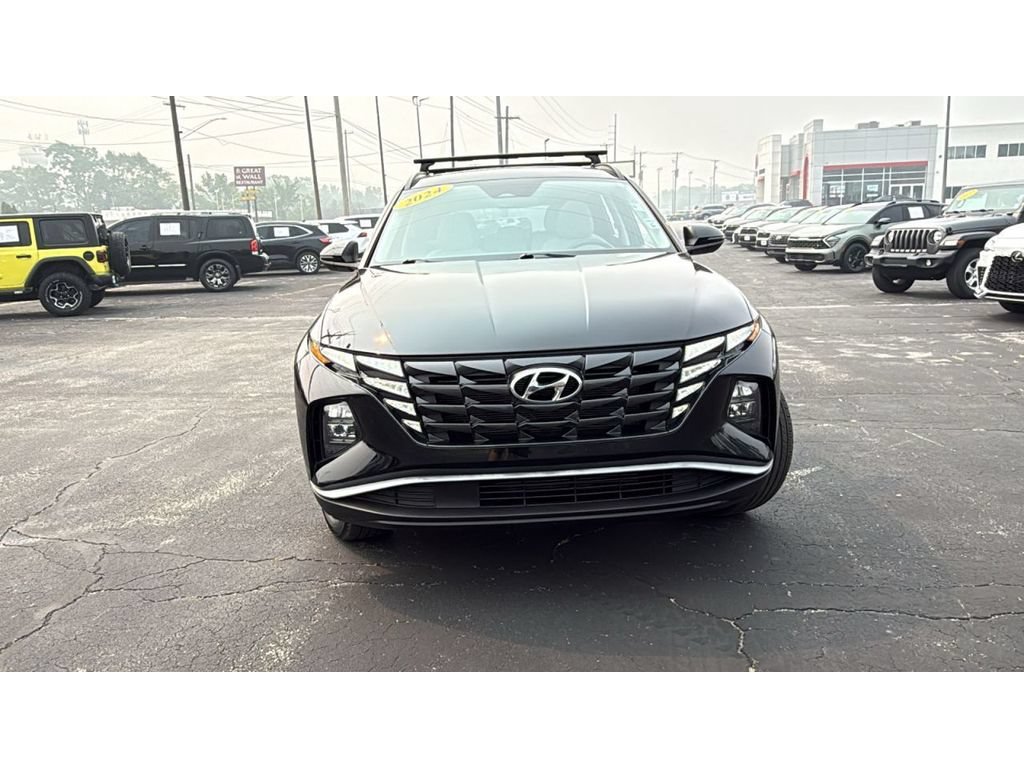 Used 2024 Hyundai Tucson SEL w/ Convenience Package AWD/4WD image 2