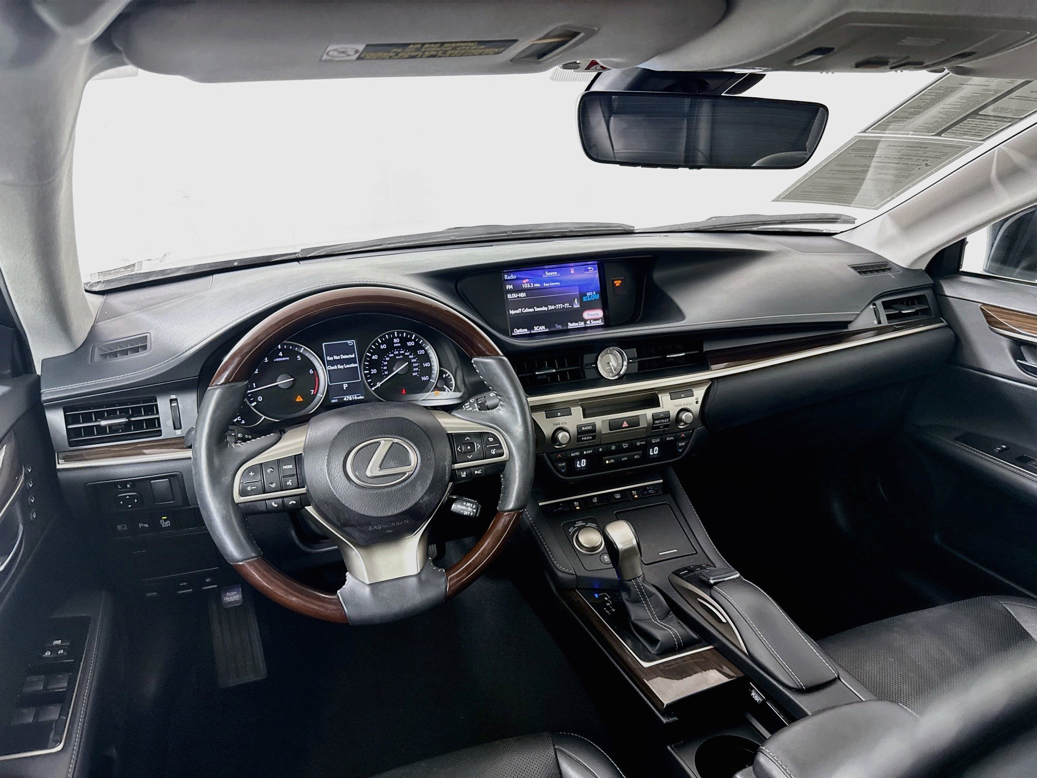 Used 2017 Lexus ES 350 w/ Luxury Package FWD image 24