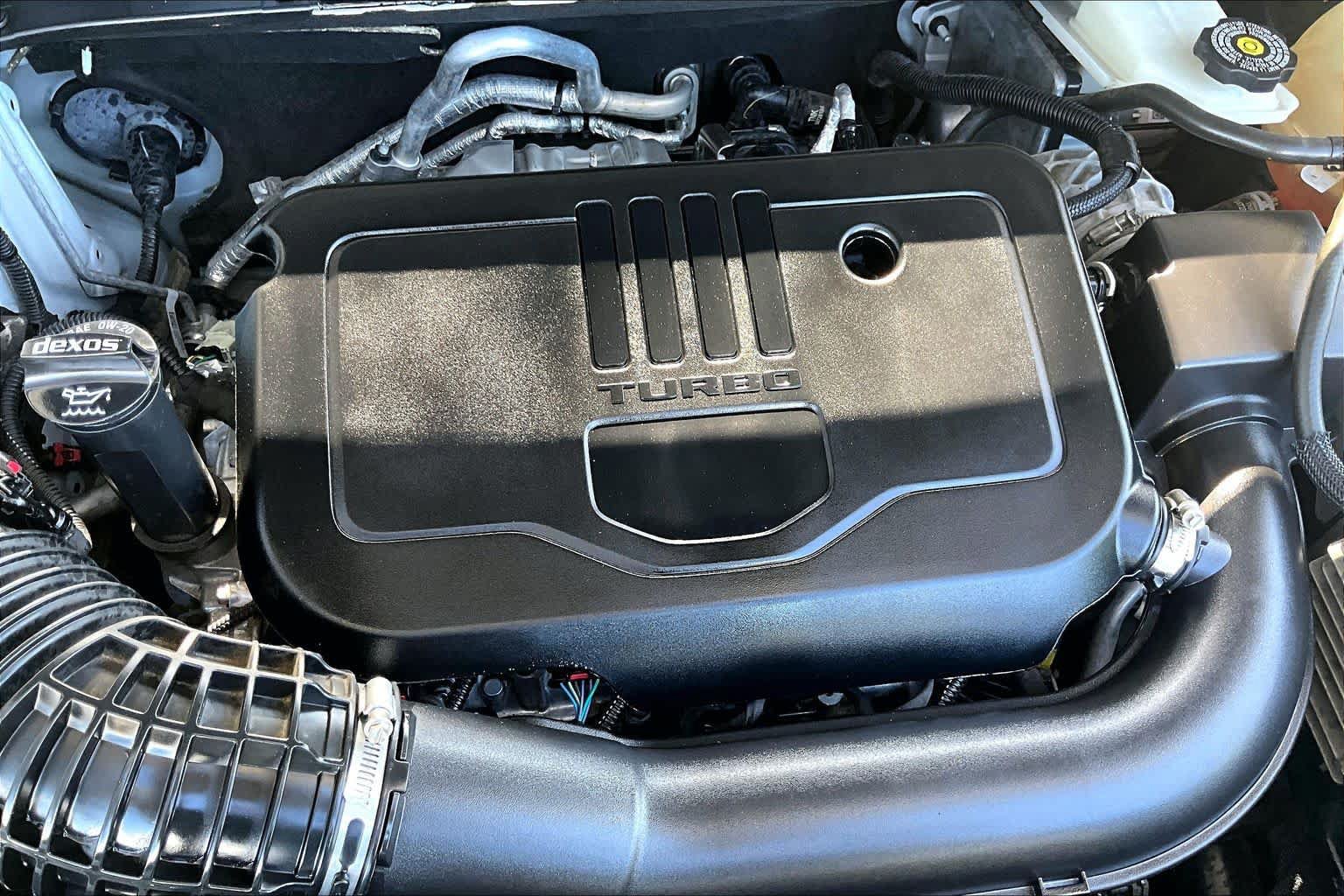 Used 2022 GMC Acadia SLE FWD image 33