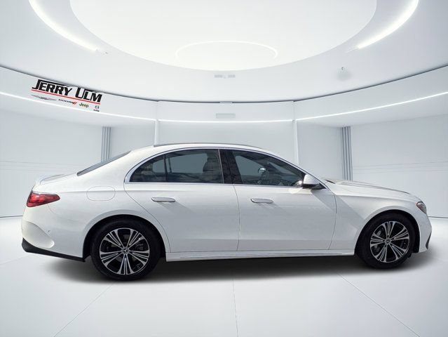 Used 2025 Mercedes-Benz E 350 Sedan image 2