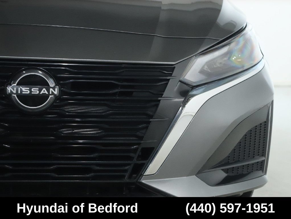Used 2024 Nissan Altima 2.5 S FWD image 8
