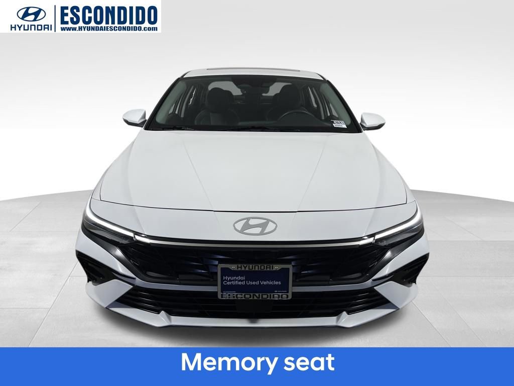 Certified 2025 Hyundai Elantra Limited image 8
