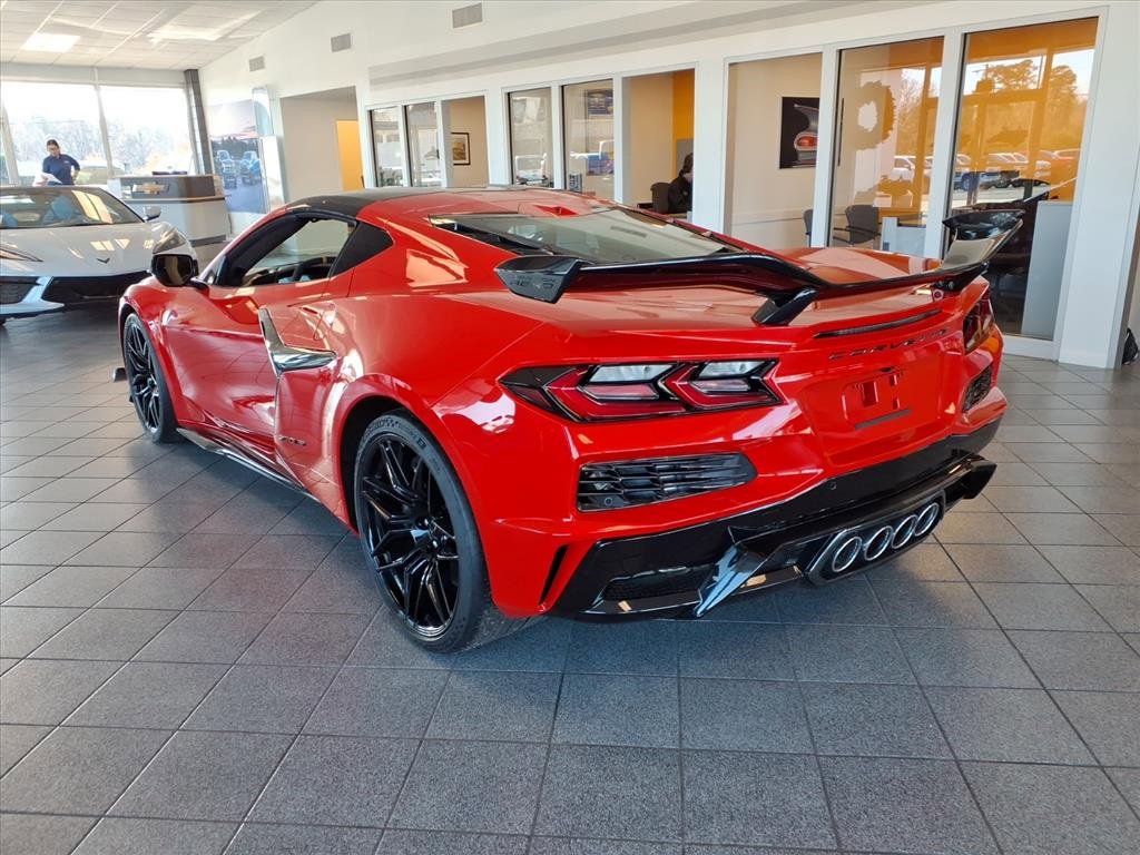 New 2026 Chevrolet Corvette Z06 w/ Z07 Performance Package image 2