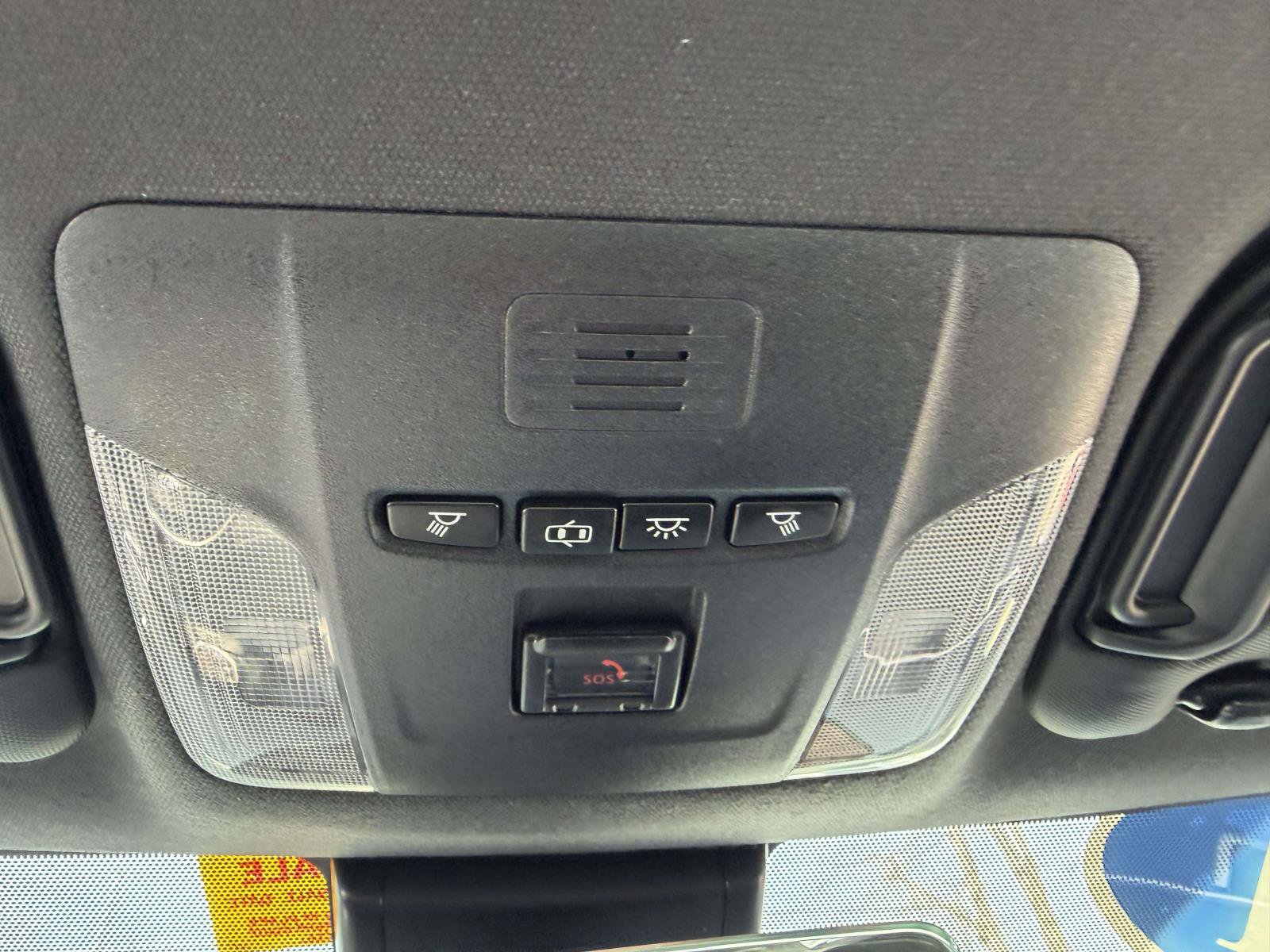 Used 2021 Toyota Corolla SE w/ Carpet Mat Package (TMS) image 27