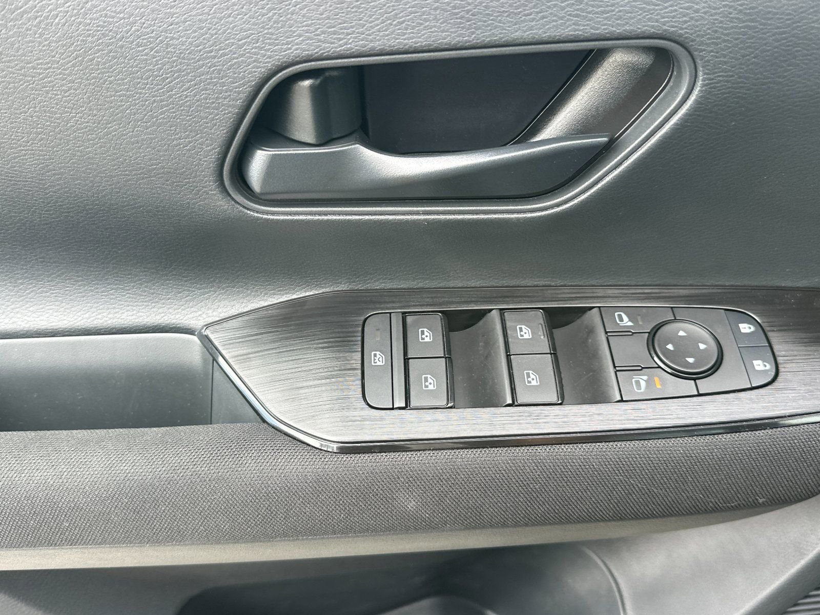 New 2026 Nissan Kicks S image 10