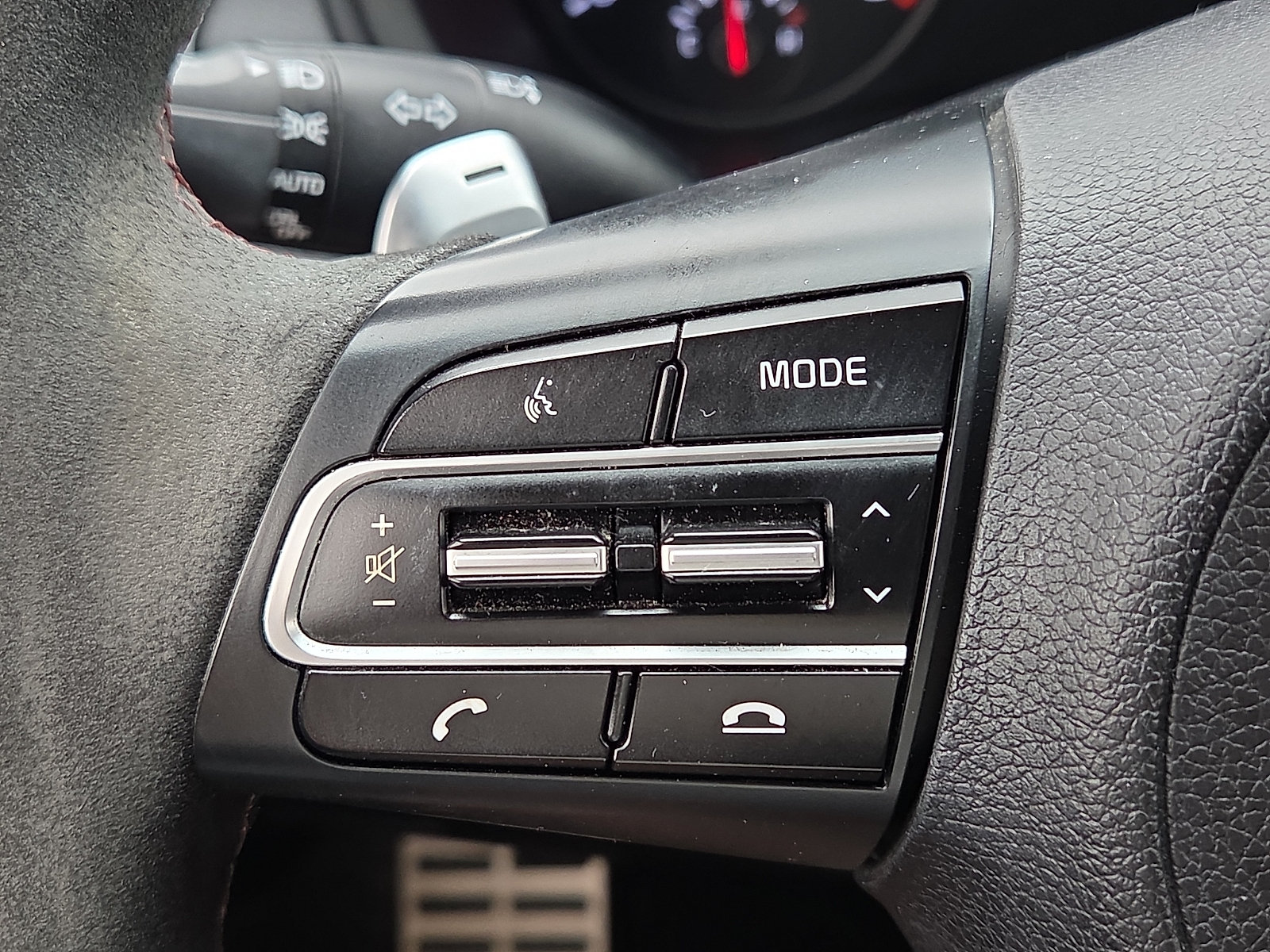 Used 2019 Kia Stinger GTS RWD image 21