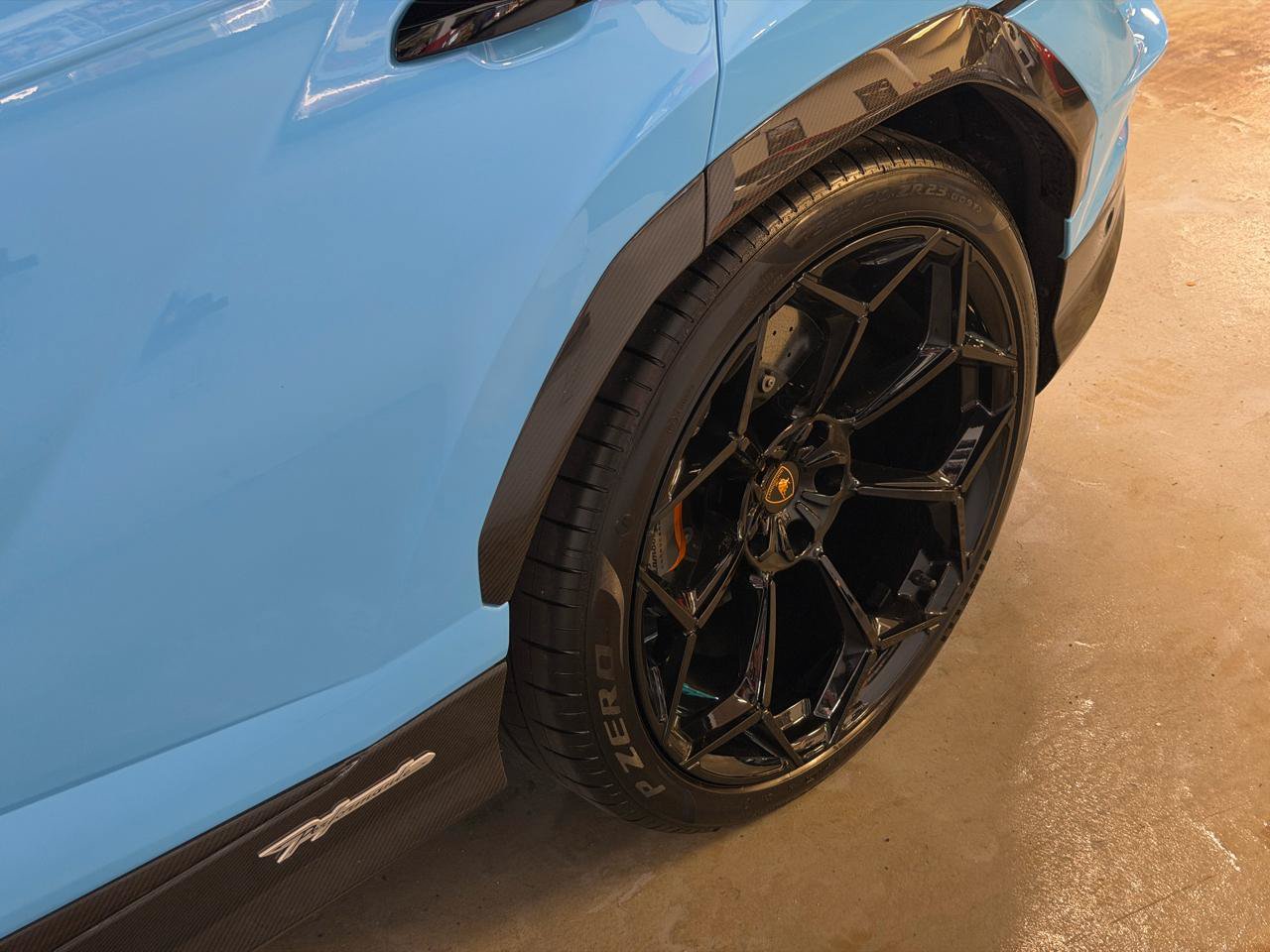 Used 2024 Lamborghini Urus Performante AWD/4WD image 20