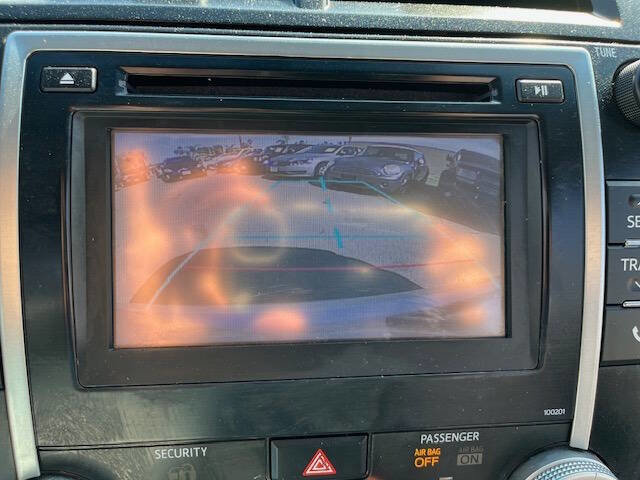 Used 2014 Toyota Camry SE image 15