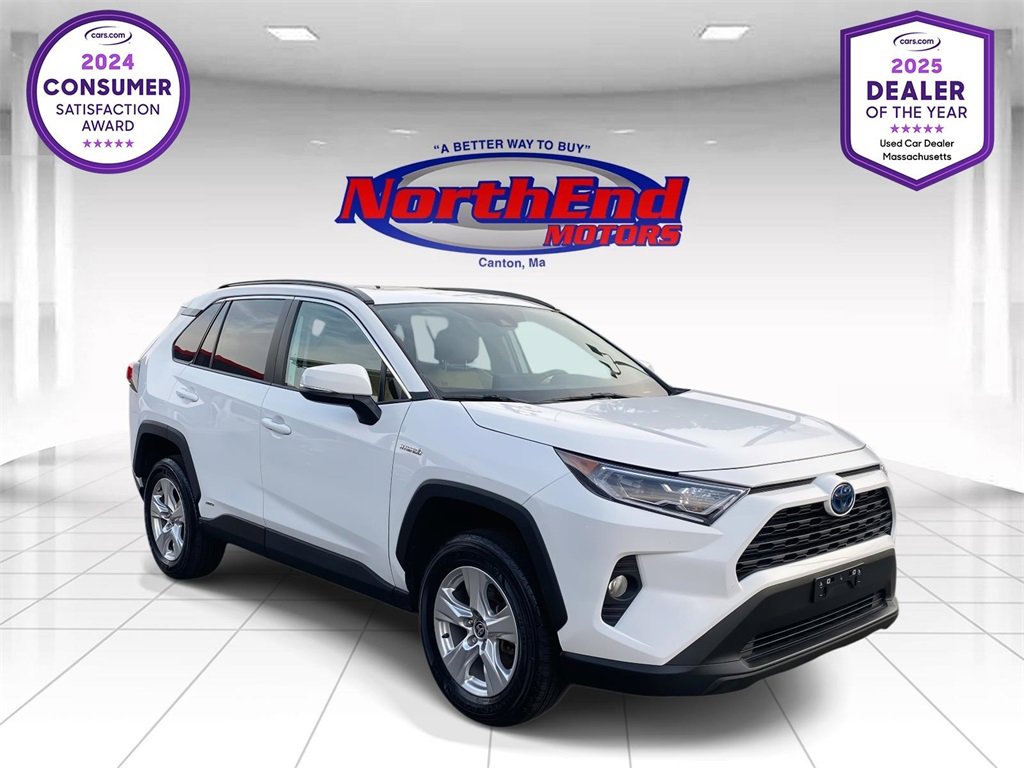 Used 2021 Toyota RAV4 XLE w/ Convenience Package