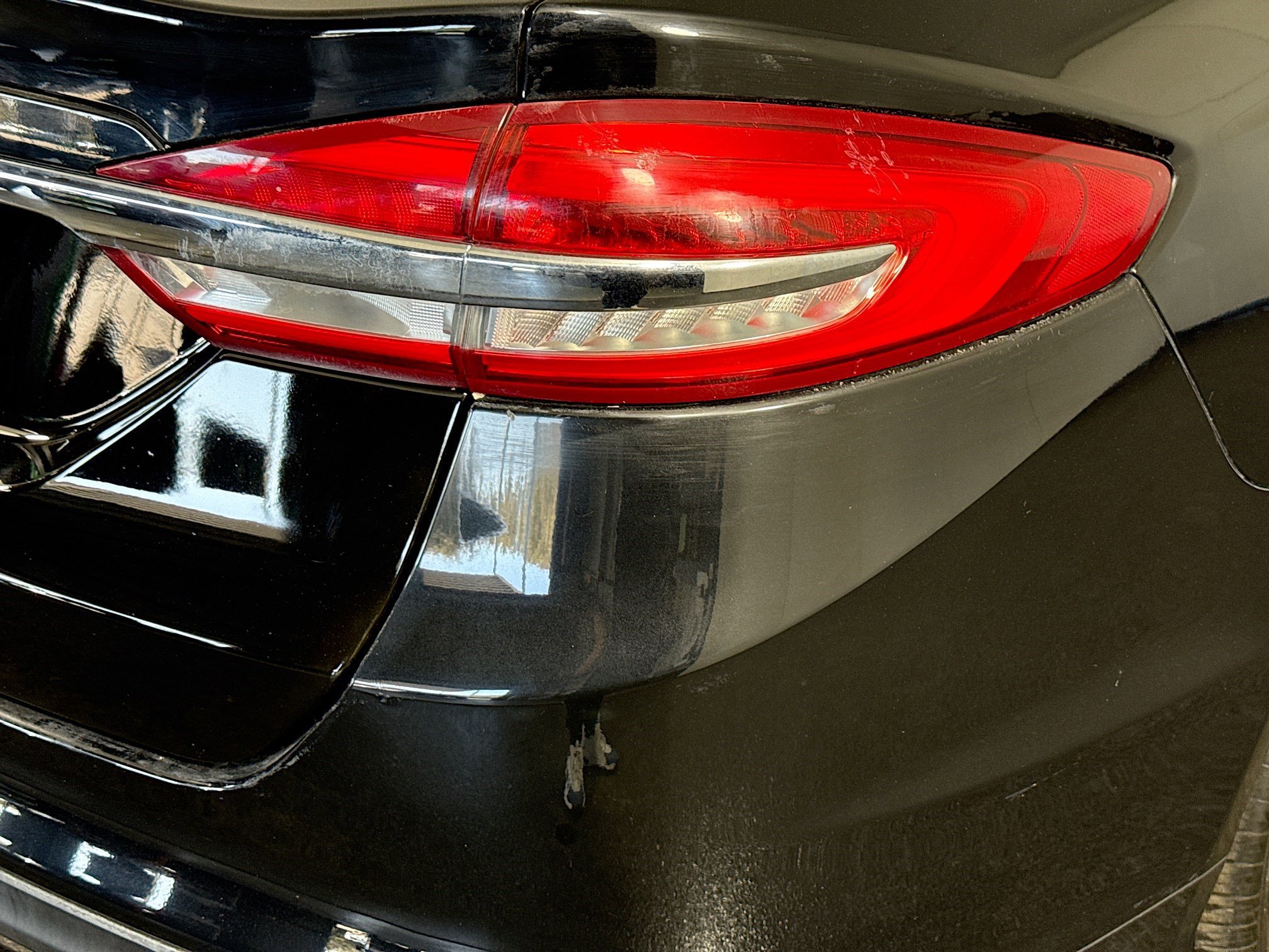 Used 2018 Ford Fusion S image 34