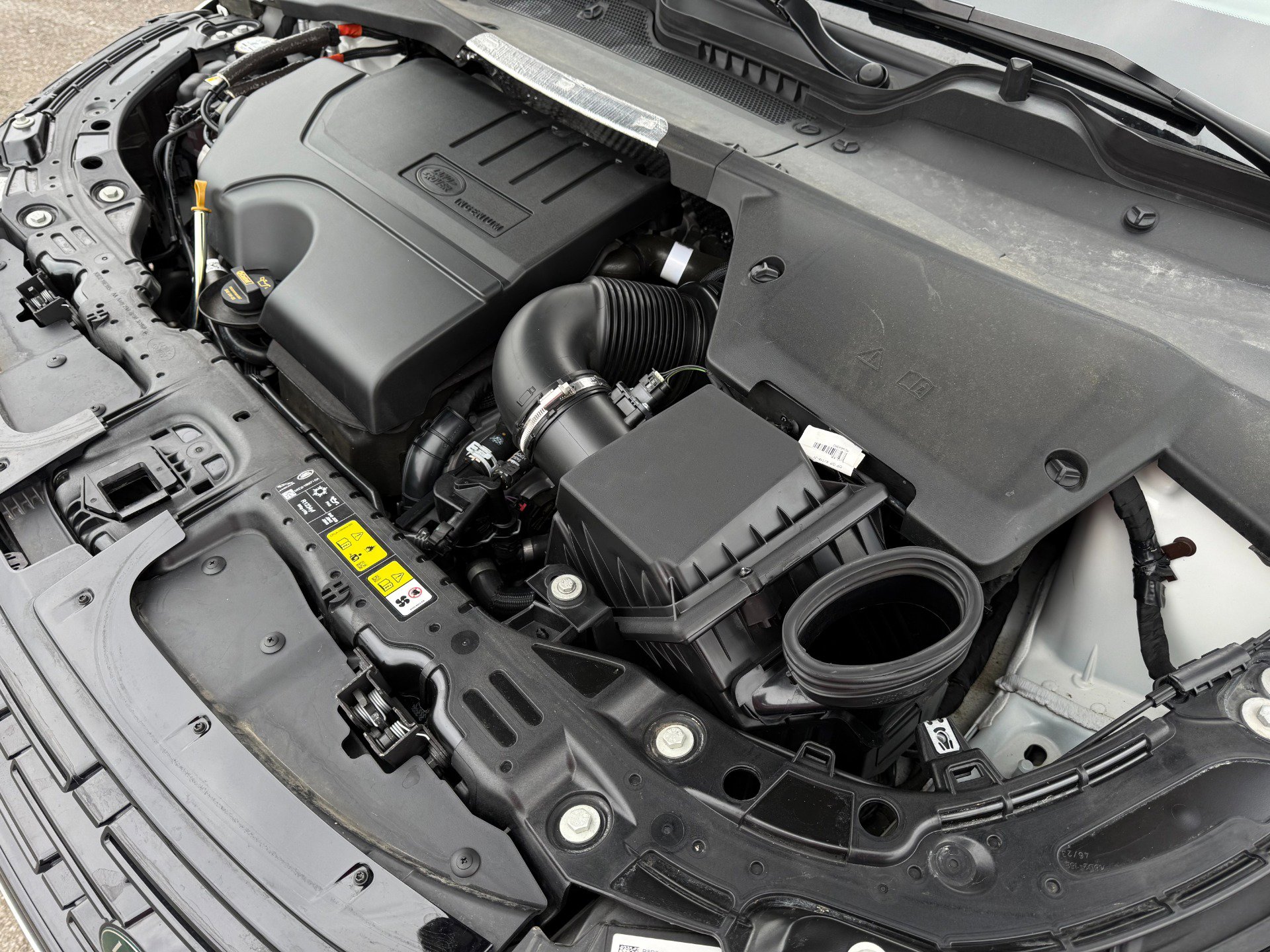 Used 2024 Land Rover Range Rover Evoque Dynamic SE image 21