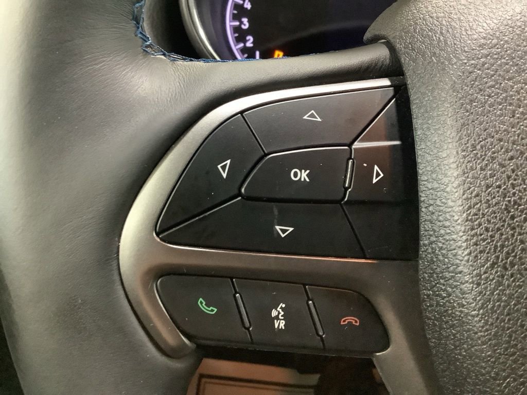 Used 2018 Jeep Grand Cherokee Laredo image 15