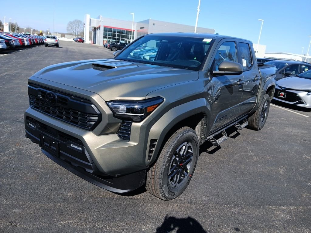 New 2026 Toyota Tacoma TRD Sport image 2