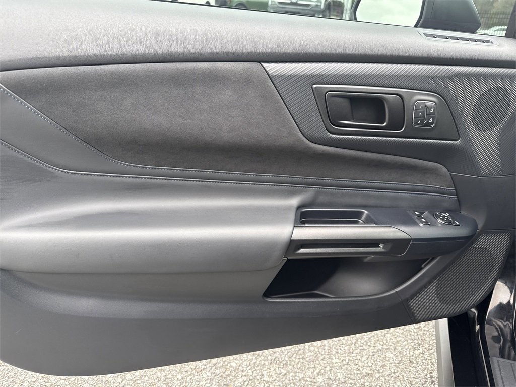 Used 2024 Ford Mustang Dark Horse image 11