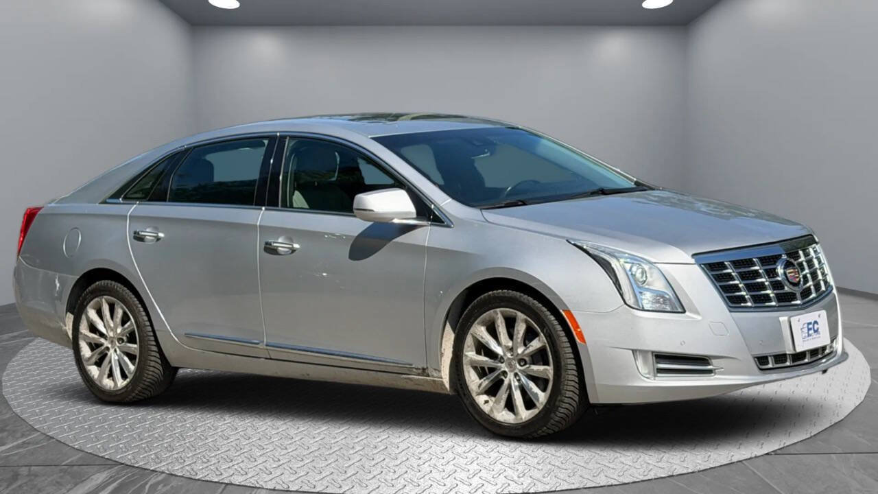 Used 2013 Cadillac XTS Luxury w/ Driver Awareness Package AWD/4WD image 4