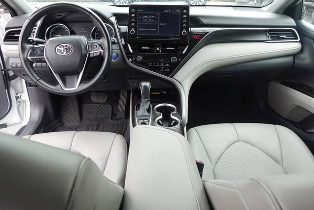 Certified 2022 Toyota Camry XLE FWD image 4