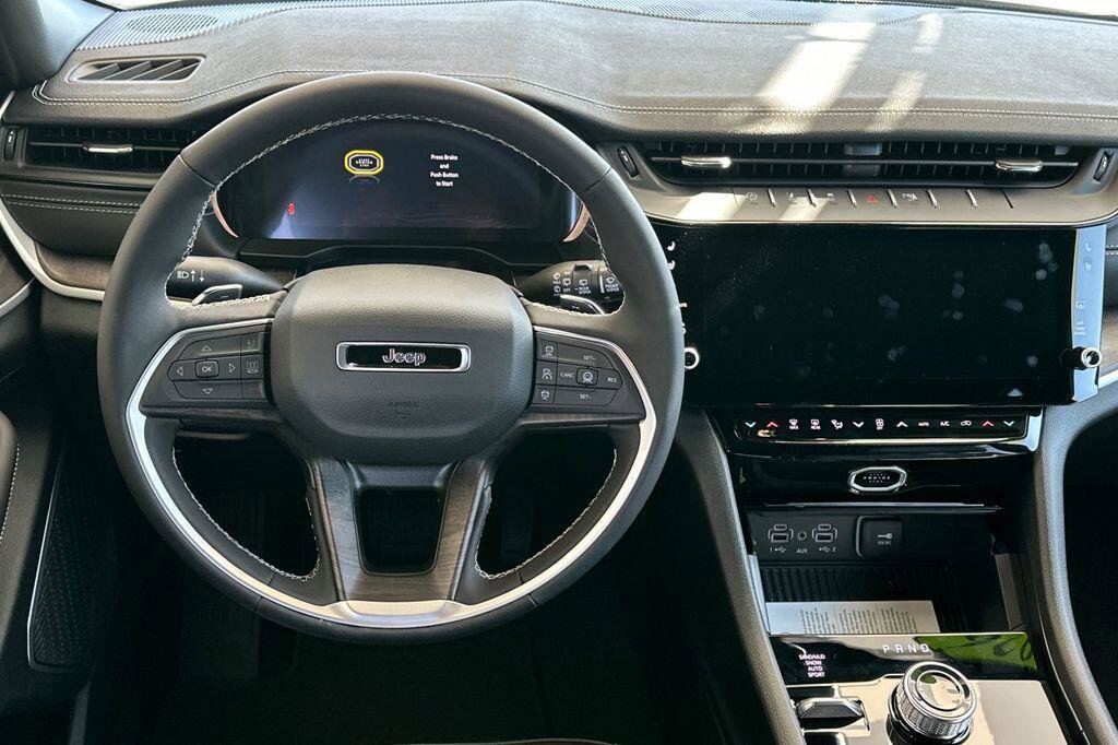 New 2026 Jeep Grand Cherokee L Limited AWD/4WD image 14