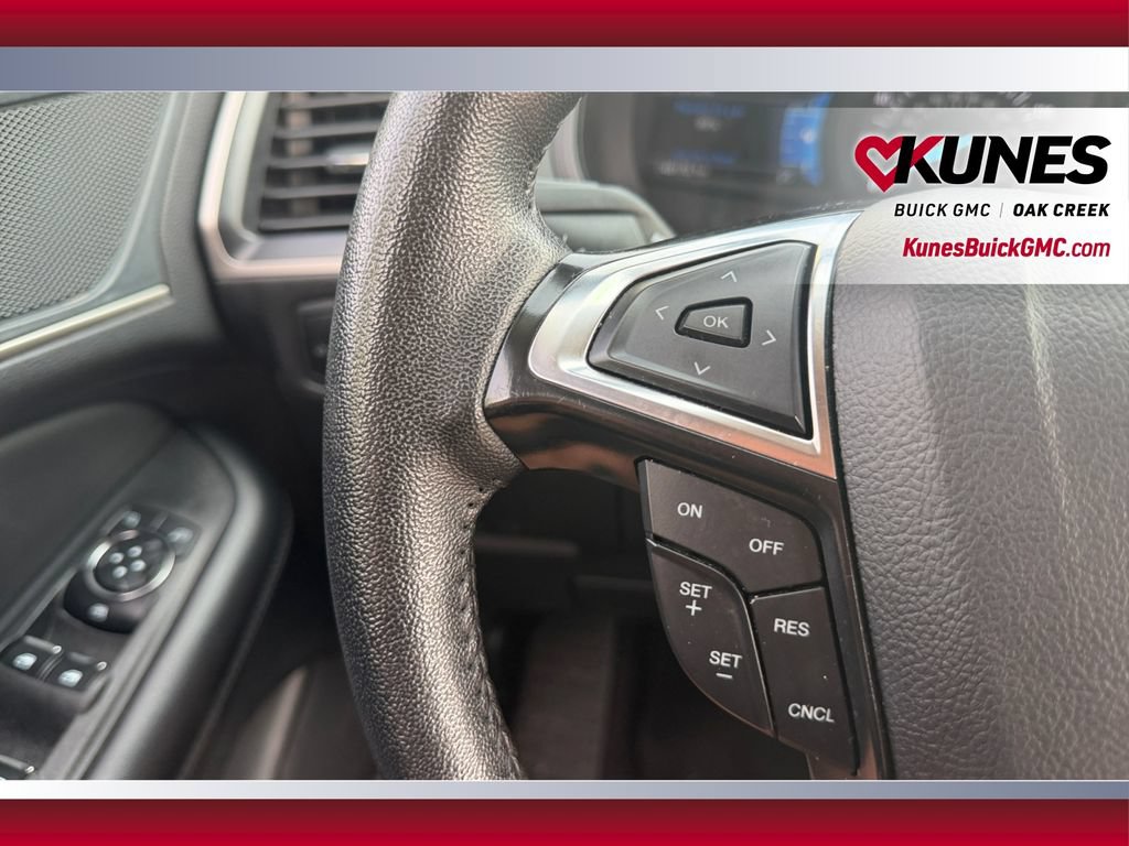 Used 2024 Ford Edge SEL AWD/4WD image 17