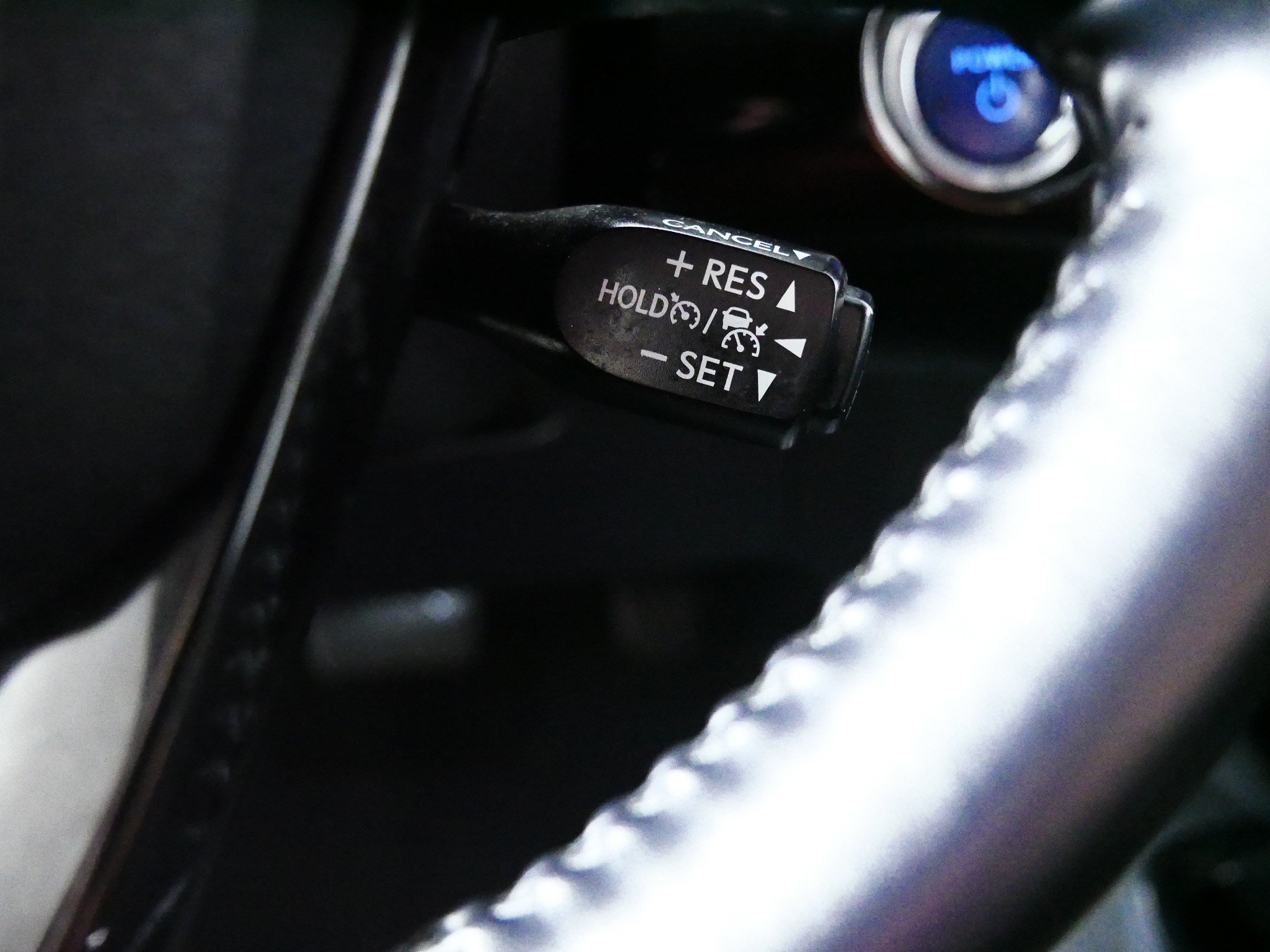 Used 2022 Toyota Prius Prime XLE FWD image 32