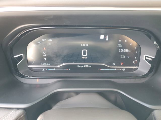 Used 2022 GMC Yukon XL Denali image 14