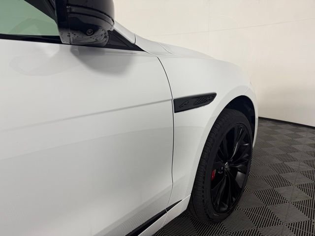 New 2026 Jaguar F-PACE R-Dynamic S image 29