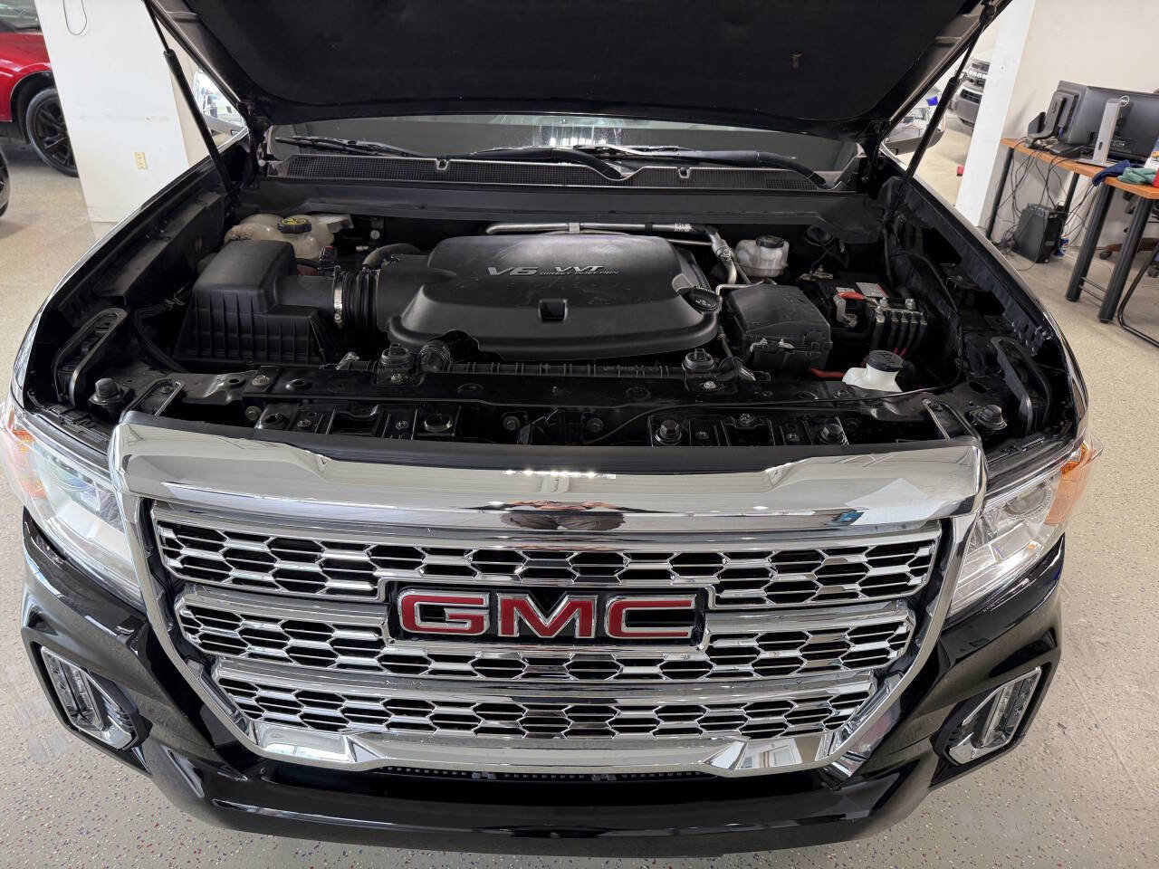 Used 2021 GMC Canyon Denali image 27