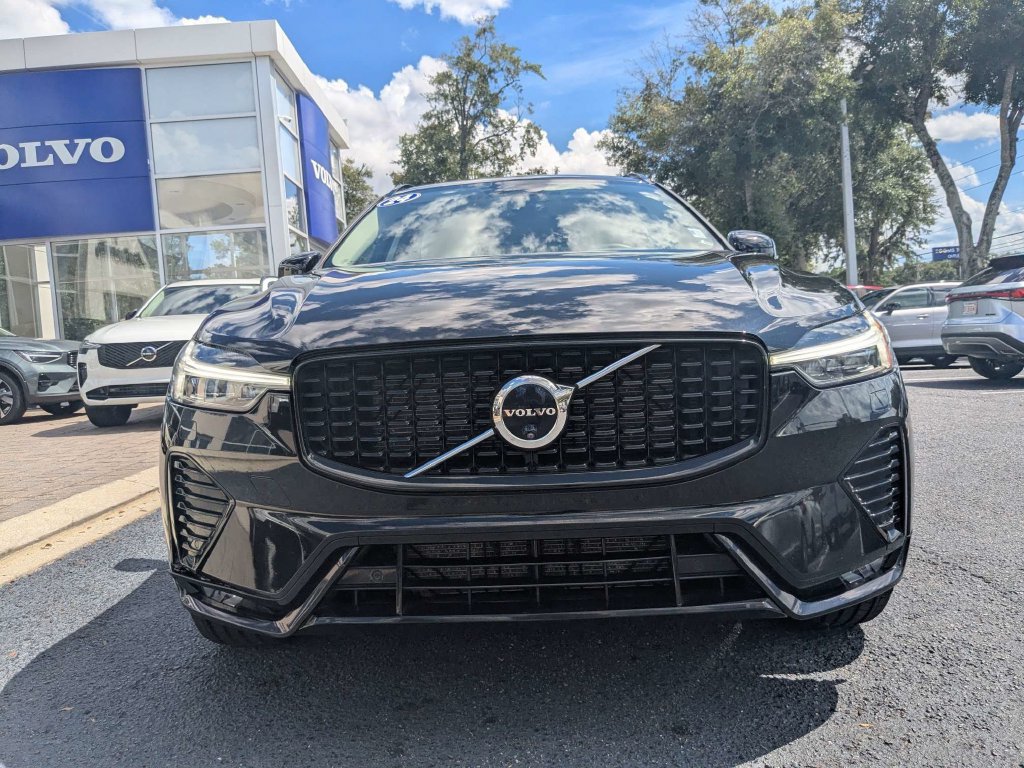 Certified 2024 Volvo XC60 B5 Plus w/ Protection Package Premier AWD/4WD image 9