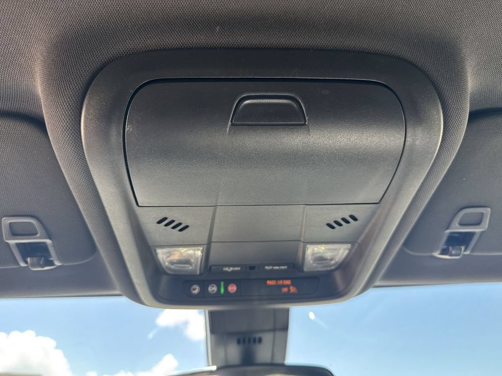 Used 2024 Chevrolet Equinox RS FWD image 19
