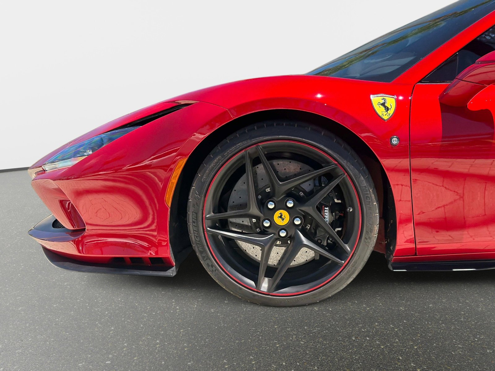 Used 2021 Ferrari F8 Tributo image 13