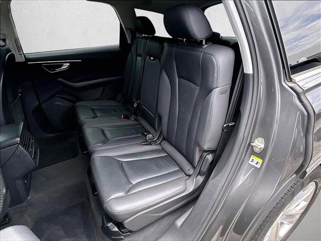 Used 2022 Audi Q7 2.0T Premium w/ Convenience Package AWD/4WD image 28