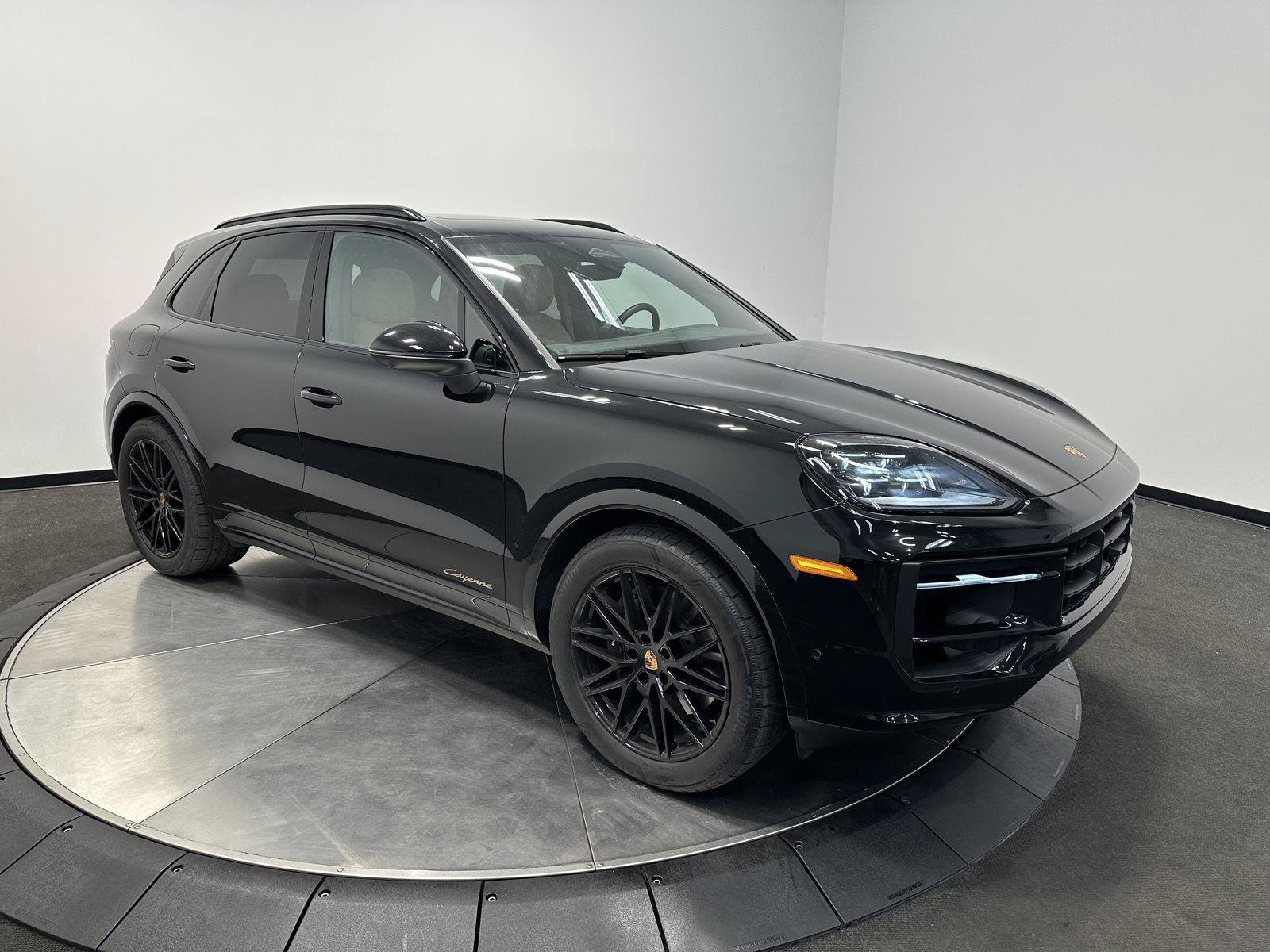 Used 2026 Porsche Cayenne AWD/4WD image 9