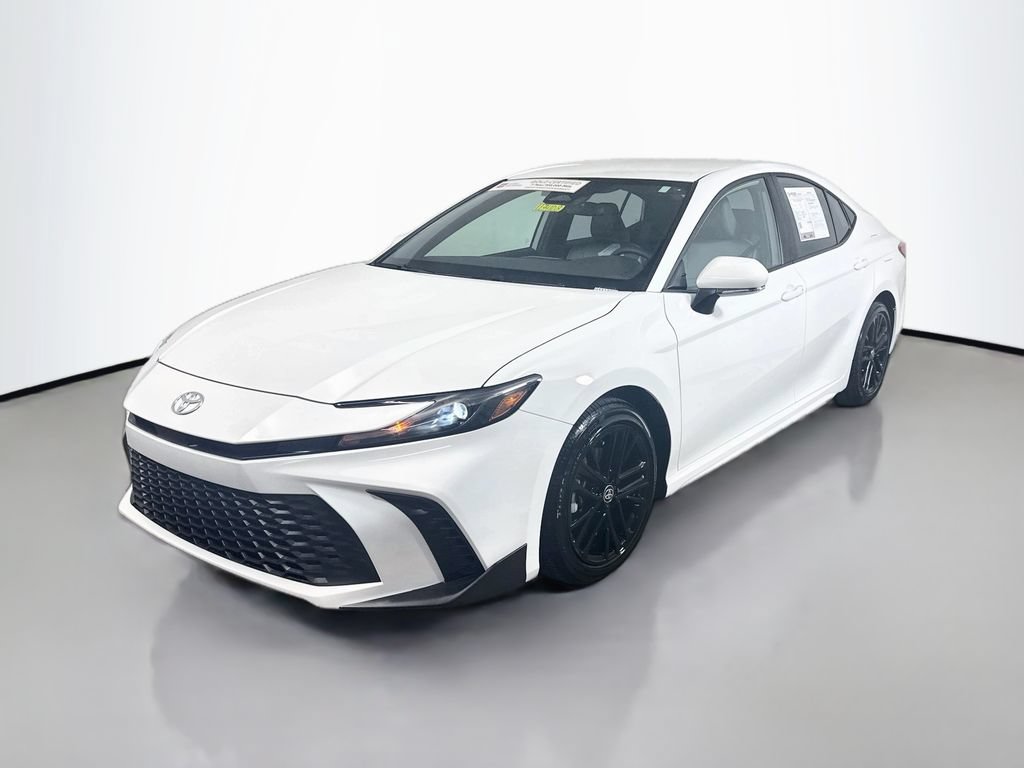 Used 2026 Toyota Camry SE FWD image 3