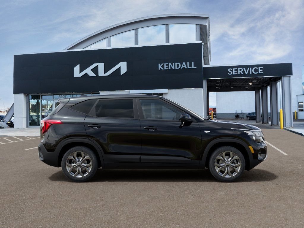 New 2026 Kia Seltos LX FWD image 7
