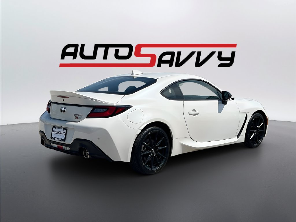 Used 2026 Toyota GR86 Premium w/ ALL Weather Mat Package (TMS) RWD image 7