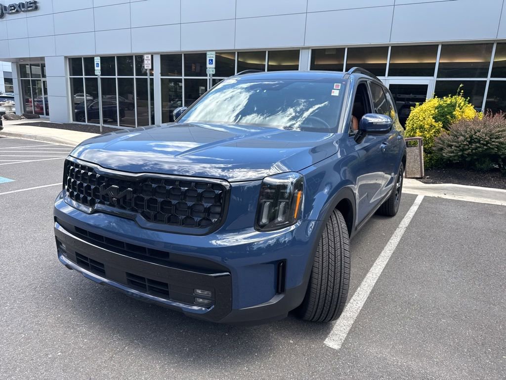 Used 2025 Kia Telluride SX X-Line AWD/4WD image 3