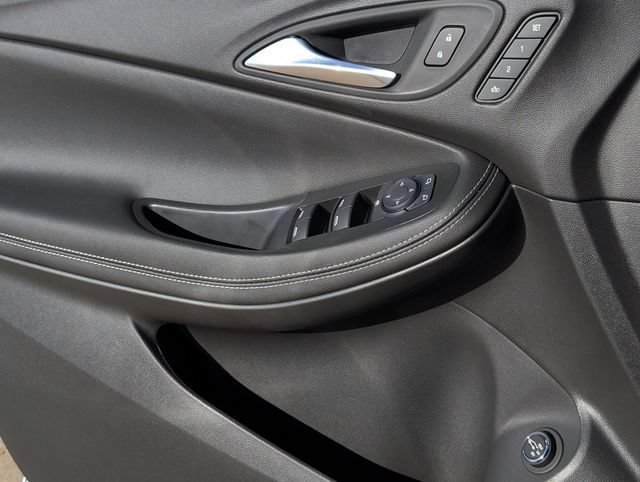 New 2026 Buick Encore GX Avenir w/ Avenir Convenience Package FWD image 15
