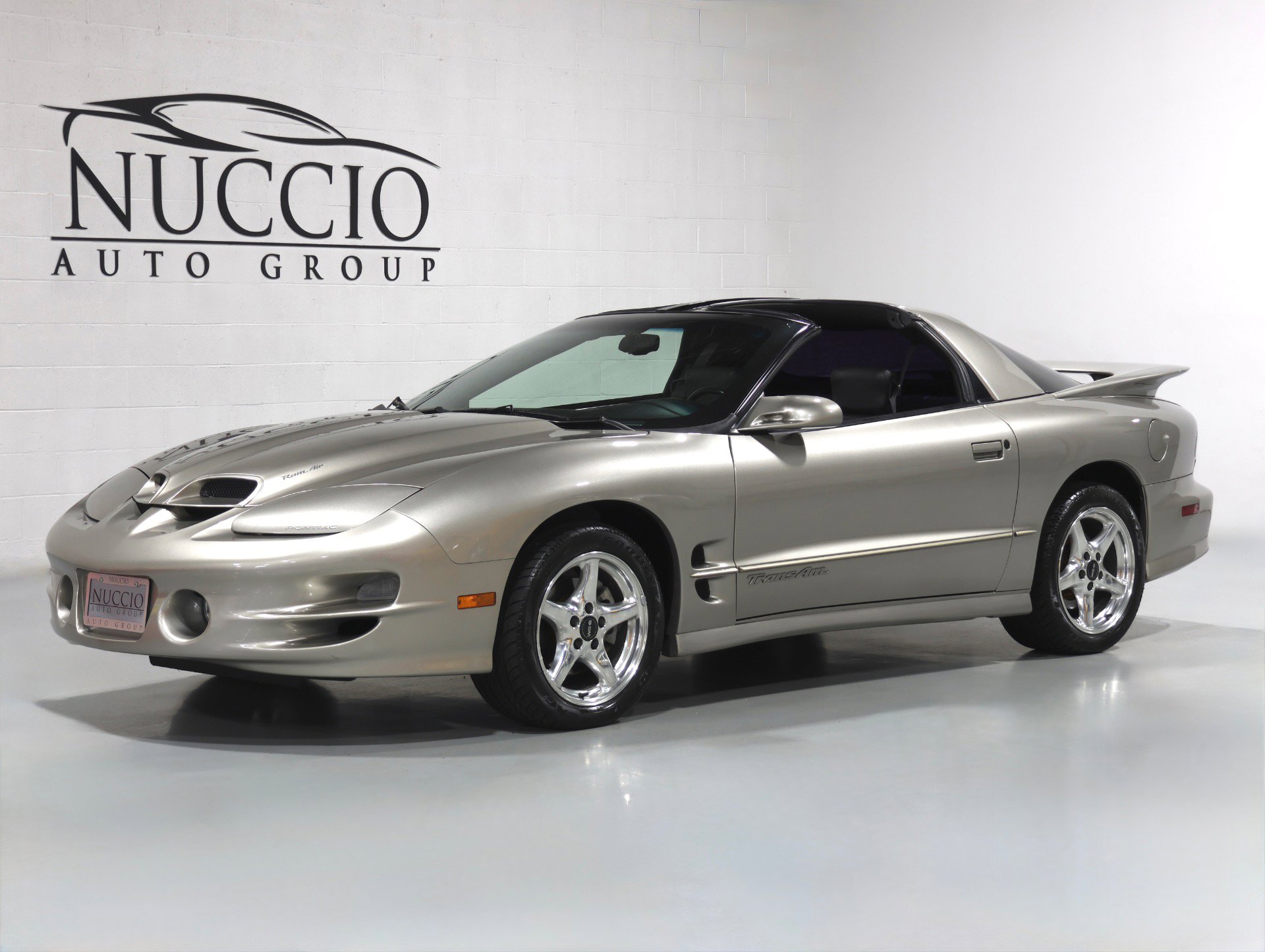 Used 2000 Pontiac Firebird Formula RWD image 34