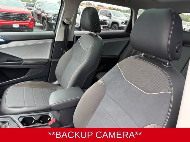 Used 2024 Volkswagen Taos SE FWD image 10