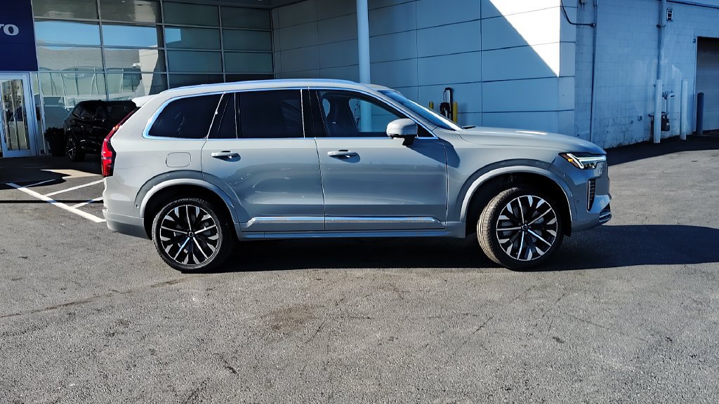 New 2026 Volvo XC90 B6 Plus AWD/4WD image 2