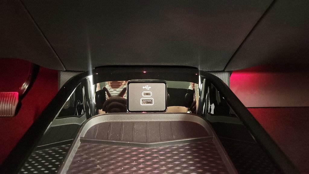 New 2025 Ford Mustang Mach-E Premium image 18