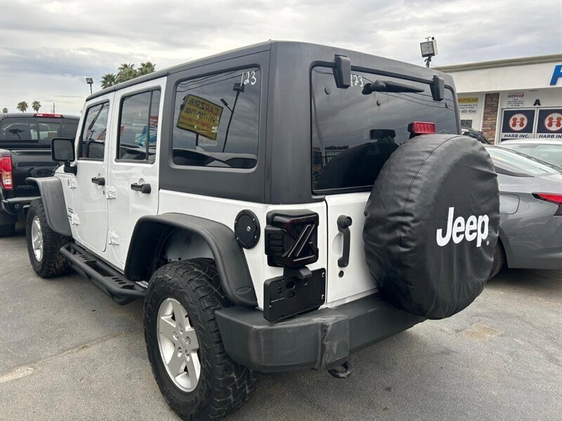 Used 2015 Jeep Wrangler Unlimited Sport w/ Quick Order Package 24S AWD/4WD image 28
