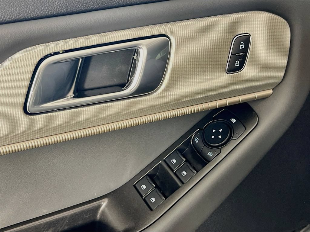 New 2027 Ford Explorer Active AWD/4WD image 12