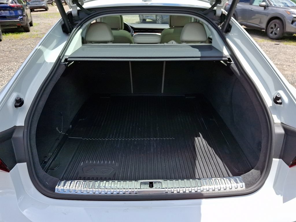 Used 2023 Audi A7 3.0T Premium Plus w/ Premium Plus AWD/4WD image 32