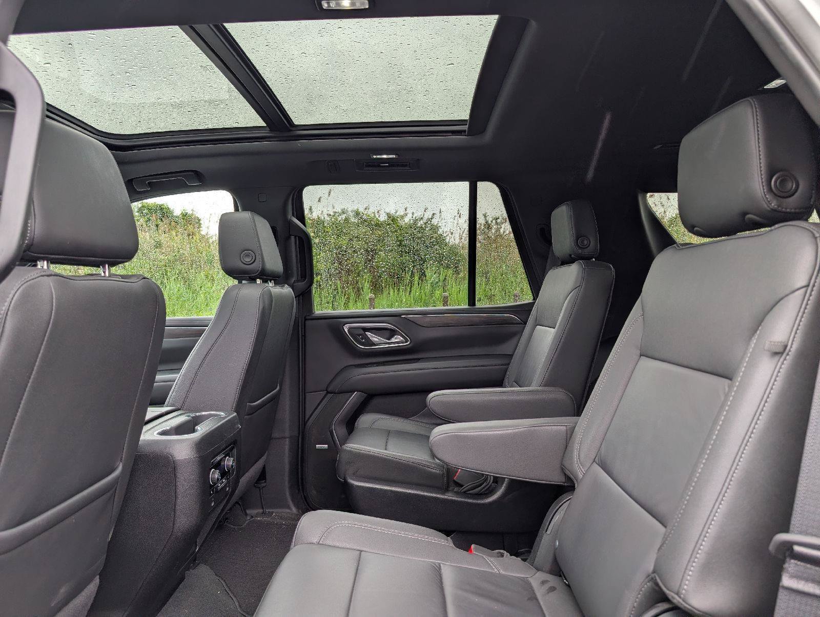 Used 2024 Chevrolet Tahoe Z71 w/ Z71 Off-Road Package AWD/4WD image 9