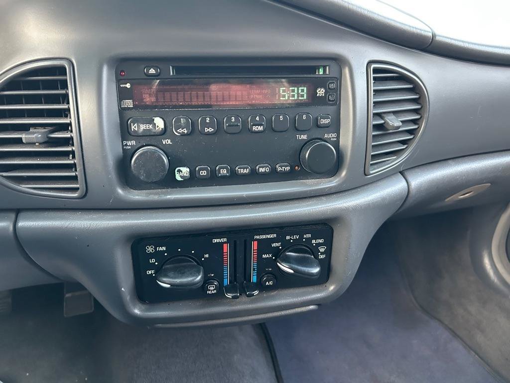 Used 2004 Buick Century Custom FWD image 14