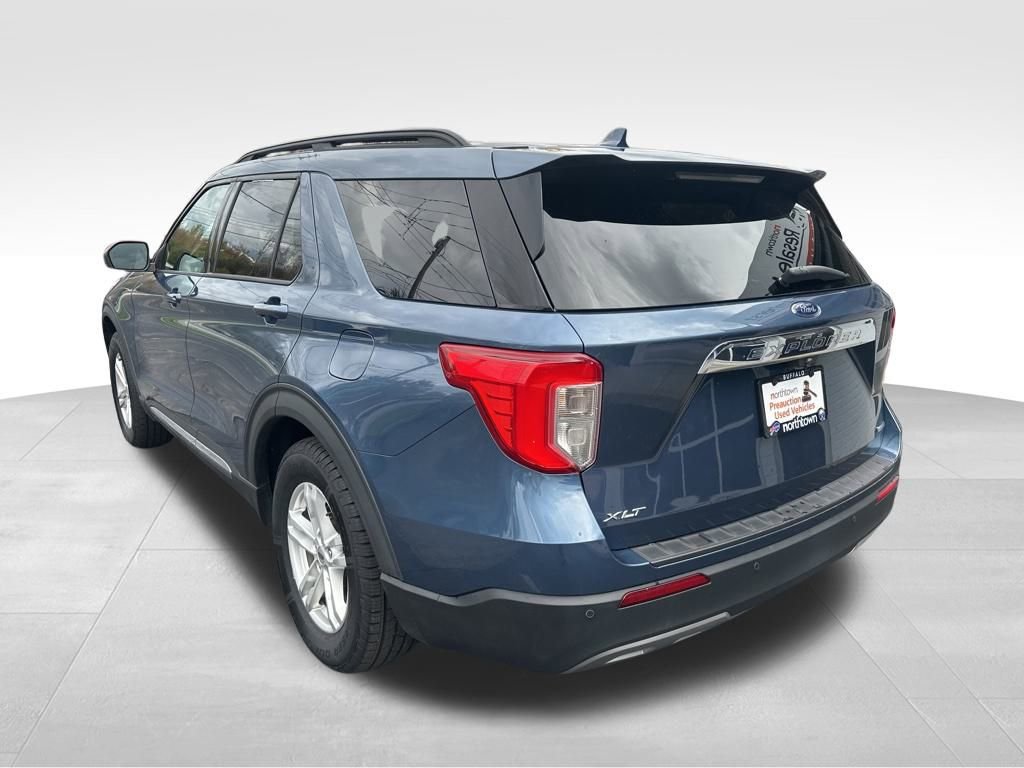 Used 2020 Ford Explorer XLT w/ Equipment Group 202A image 5